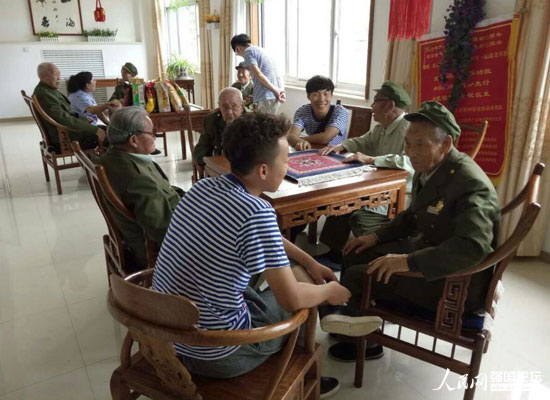 ���^�F���I(y��)���g(sh��)�W(xu��)Ժ�Ӱ��tɫС��ꠁ����Ӱ���һ����Ժ�����ϱ���