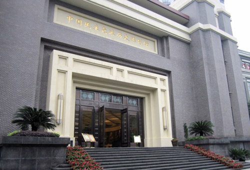 ��ǰ��������W(w��ng)ӛ�ߺ͏���Փ���W(w��ng)�ѽM�ɵġ����Қvʷӛ�����ѿ���(zh��n)Ӣ�ҡ���ӣ��ؑcվ��С����������Ї������h�ɚvʷ����^���^��