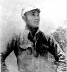 ���һ���1911��1941������Ұ�Q���M�壬�|��ʡ�|ꖿhʯ��(ch��ng)��������1930������Ї�(gu��)���a(ch��n)�h��1931�ꡰ��һ�ˡ���׃���l(f��)����(j��ng)У��ͬ�⣬����W(xu��)���ؼ��l(xi��ng)������1932��5���ڼ��l(xi��ng)�M����ƽ�|�����x��܊�����������ô����£�ָ�]����(zh��n)�`��C(j��)��(d��ng)���˷Q��С��������1935�ꅢ�ӡ�һ��.�š��W(xu��)���ۇ�(gu��)�\(y��n)��(d��ng)�����u(y��)���\(y��n)��(d��ng)�еġ���������1939�����A��������(li��n)܊˾��T��������ΰ�·܊�x�켽܊�^(q��)��ʮ�F(tu��n)�F(tu��n)�L(zh��ng)��1941��2��4�����r(sh��)�ΰ�·܊�x�켽܊�^(q��)��ʮ�F(tu��n)�F(tu��n)�L(zh��ng)���һ�����ָ�]�����R�I(y��ng)��(zh��n)���в��Ҡ�������H30�q��