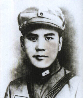 �����壨1902.7.4��1938.4.22������������Ӣ�ۡ���ܰɽ���|�����������(gu��)�����܊�܊�T����2܊6�����L(zh��ng)�������܏��W(xu��)����Ҋ��ί�΅��c��������׃��׽�Y�Є�(d��ng)��1938�꣬��������S�Rռɽ�ڃ�(n��i)�ɹŰ��^�й�ꖿh�t�͗U�Ӵ��c��܊�^��Ѫ��(zh��n)��4��22���������岻�������������܊�����׼�(j��)���������������������������e����׷�����(hu��)��1961�������ʡ��������׷�J(r��n)������������ʿ��2014��9������(j��ng)�h���롢��(gu��)��(w��)Ժ����(zh��n)�������屻����������������300����������Ӣ�Һ�Ӣ��Ⱥ�w�����