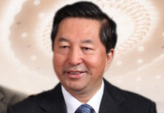 中國(guó)鋼研董事長(zhǎng)才讓?zhuān)航庾x"雙創(chuàng)"密碼 “鋼鐵人”也好，“其他人”也好，都要直面現(xiàn)實(shí)、理性對(duì)待。現(xiàn)在鋼鐵產(chǎn)能已經(jīng)到了12億噸，去產(chǎn)能、供給側(cè)改革是必須的！