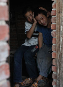 �ӱ���ý�WԺ���M������������̽�����g���������؃�ͯ