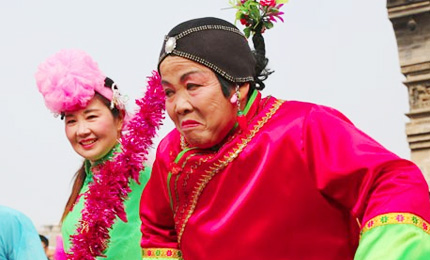 ���՝}�ϴ����һ���׻��(d��ng)���ʼ������L(f��ng)茹�����������������Ť������2��16���������һ�@�����}�Ͽh�e�����S����ʵĽ��^�Ļ����(d��ng)�����y(t��ng)���׶��˶�ʡ���ζ����������Ⱥ���[�´����g�gϲϲ�^������׌��(ji��)�՝}�Ǹ��ӽk����ʡ���Ԕ��(x��)�� 