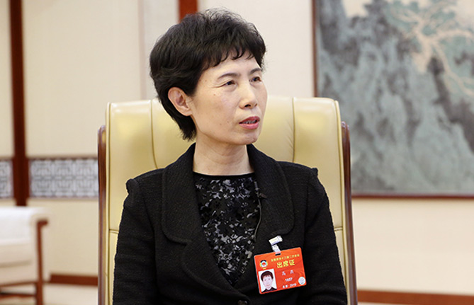 全國政協(xié)委員、中國貿(mào)促會(huì)會(huì)長高燕：推動(dòng)全方位對外開放 促進(jìn)外貿(mào)穩(wěn)中提質(zhì)